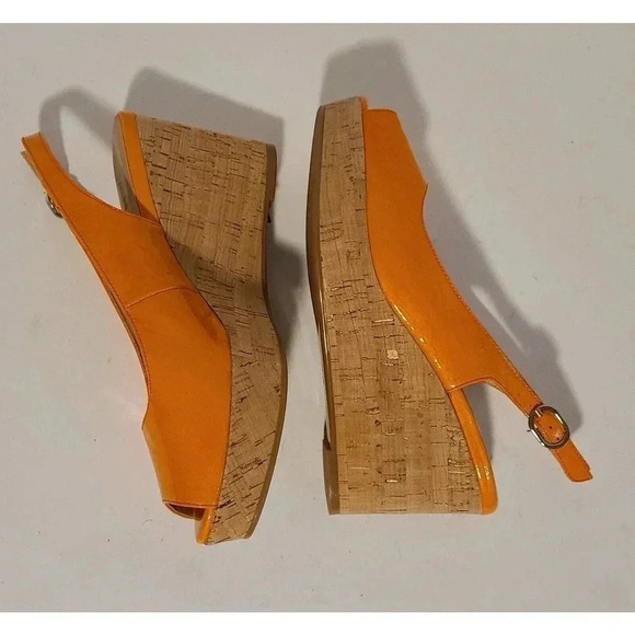 VAN ELI GARDY ORANGE PATENT LEATHER SLINGBACK SANDALS WEDGE HEELS SZ 6 NEW - Picture 4 of 7